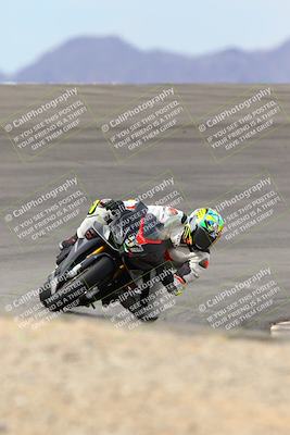 media/Mar-13-2022-SoCal Trackdays (Sun) [[112cf61d7e]]/Bowl Exit (1110am)/